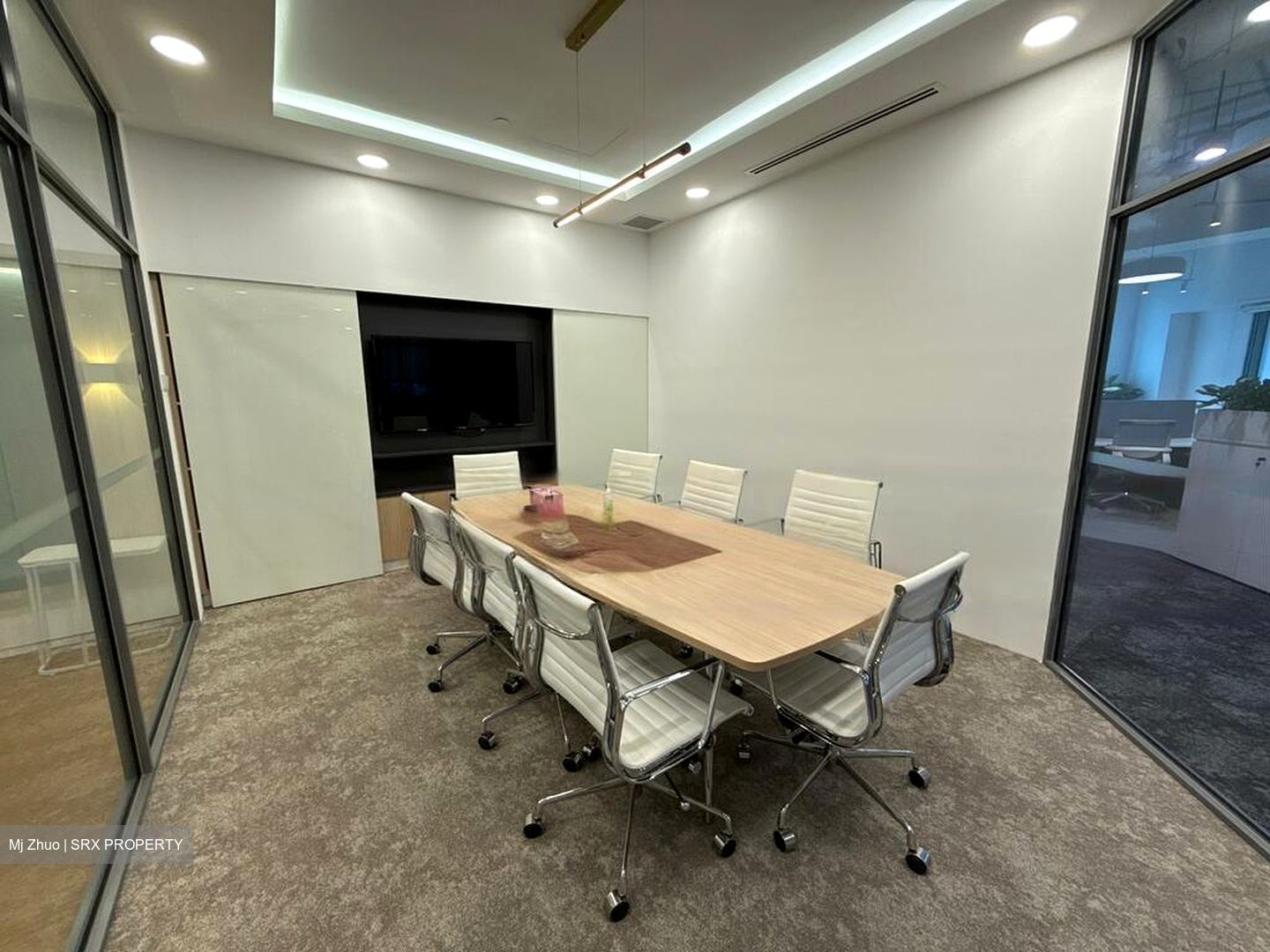 PLUS (D1), Office #454091161